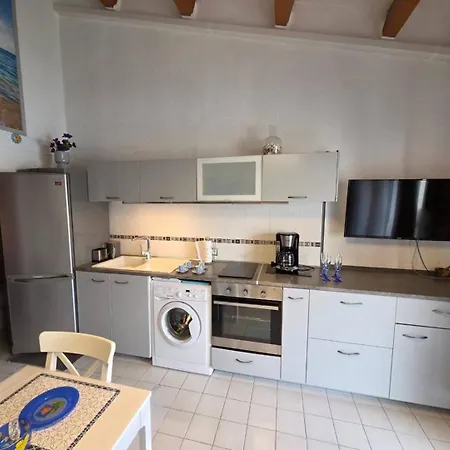 Cristallines Jolie Mitoyenne Piscine Proche Richelieu Cap D'agde Apartamento *